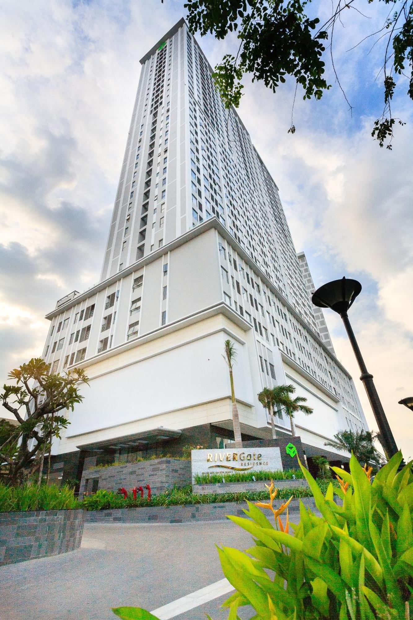 Awesome Rivergate Apartment - Cbd In Hcm City Хошимин Экстерьер фото